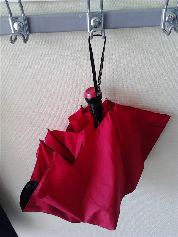 red umbrella